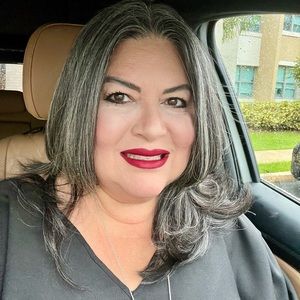 Meet your Posher, Carmen